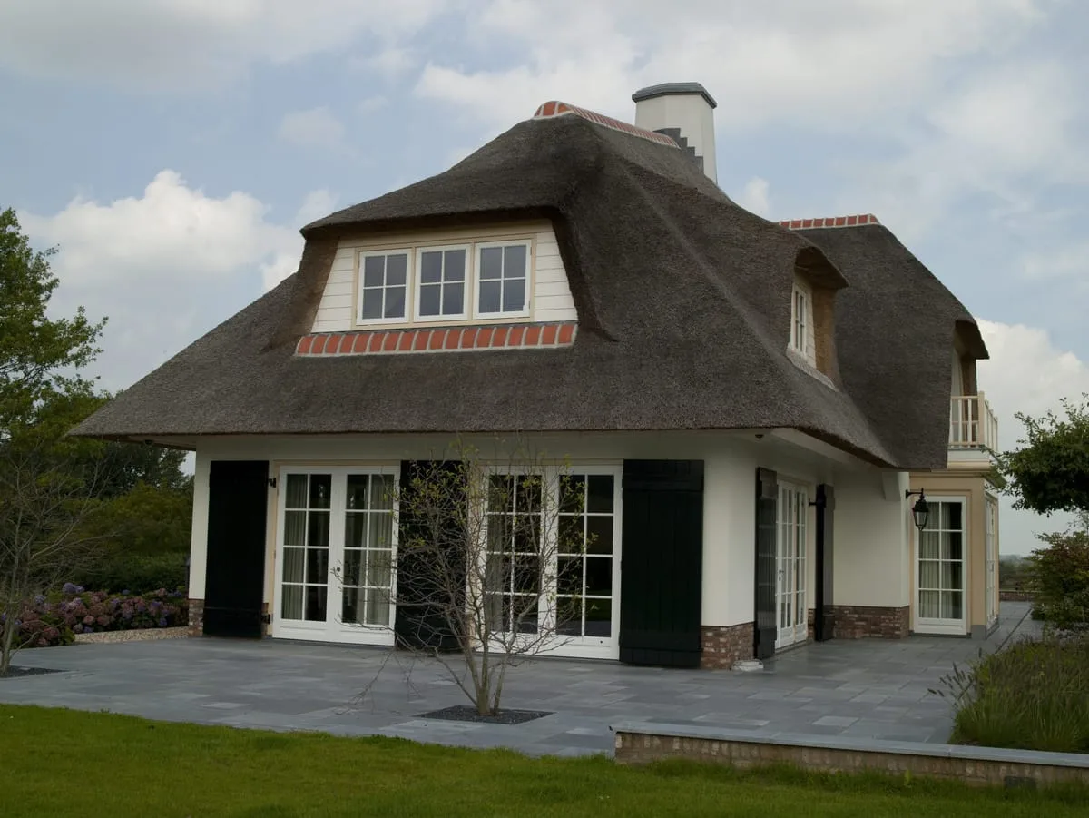 Buitenschilderwerk Onderhoudsplanning: Wanneer Moet U Uw Woning Schilderen?